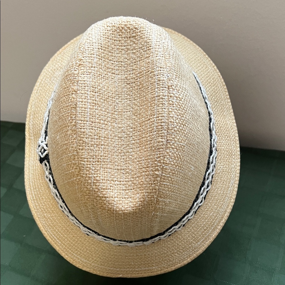 Vintage Stetson Tan Fedora with Black and White Band - Picture 3 of 16